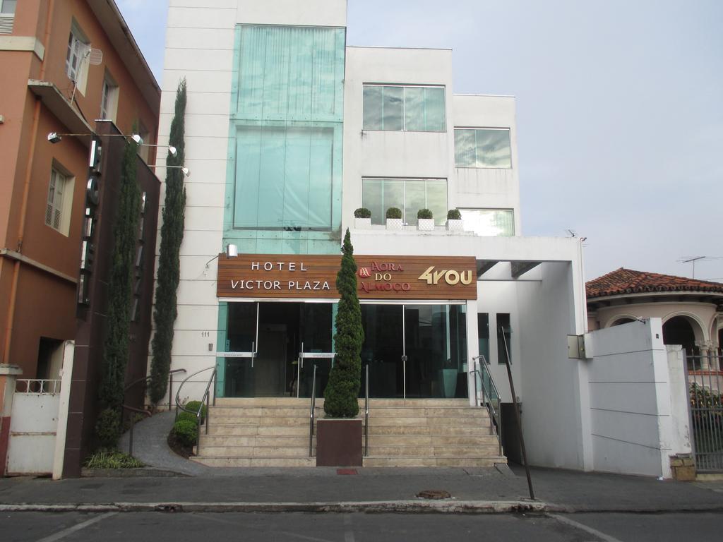 Hotel Victor Plaza Formiga Exteriér fotografie